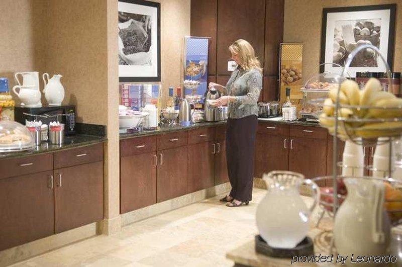 Hampton Inn & Suites Mobile Providence Park/Airport Restaurante foto